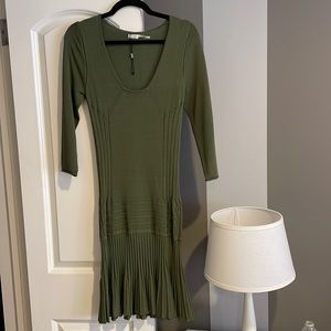 Leon max army green mini dress size medium